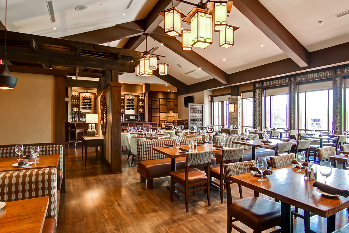 Restaurants - Buchanans Steak & Seafood - Embassy Suites by Hilton Niagara Falls - Fallsview Hotel, Canada